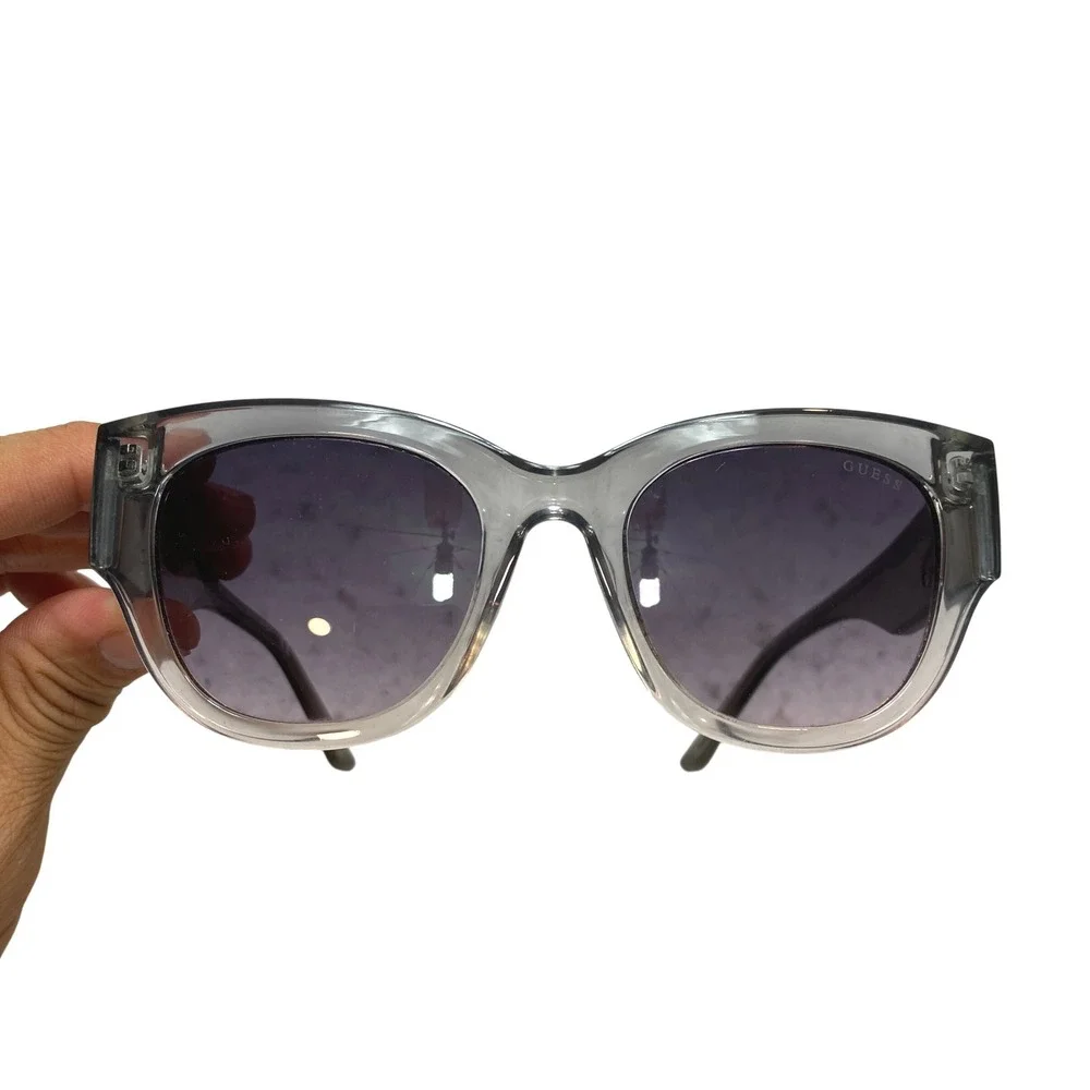 Guess GU7680 Sunglasses OS Gray Transparent Square Gradient Lenses